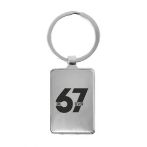 Brelok metalowy 67 sześć i siedem