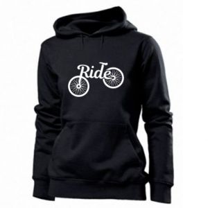 Bluzy z kapturem damskie